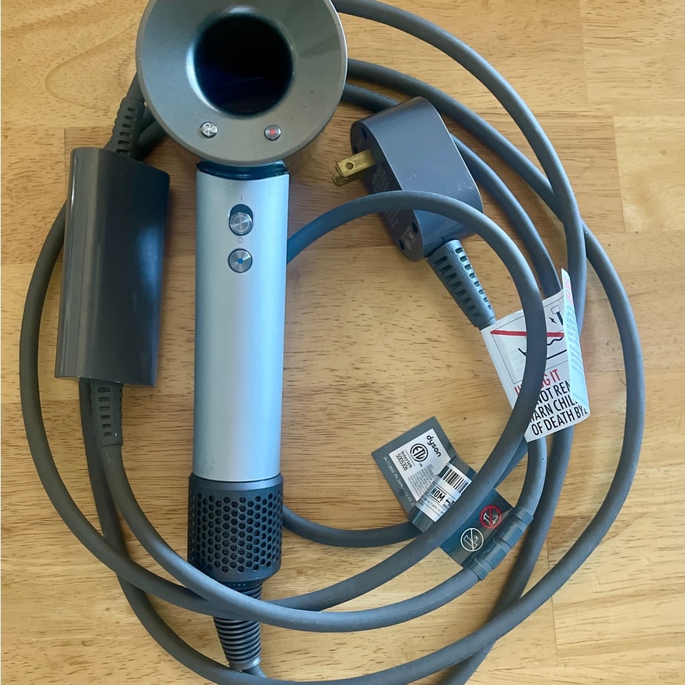 Dyson Supersonic Hair Dryer in Silver and Gray